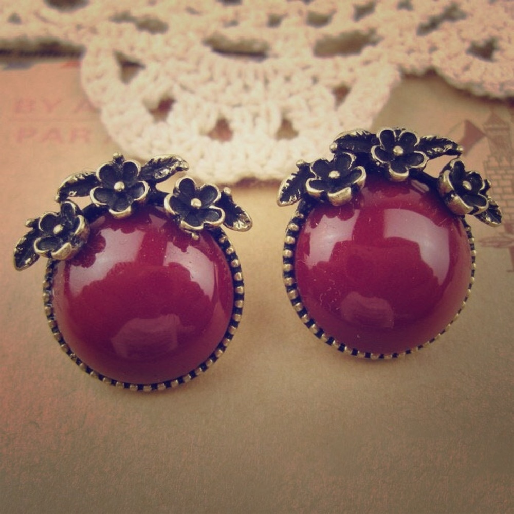 🍷Burgundy Wine Earrings🍷